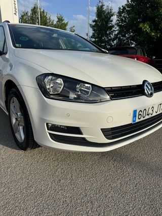 VW Golf Advance 1.6TDi 110cv automatico