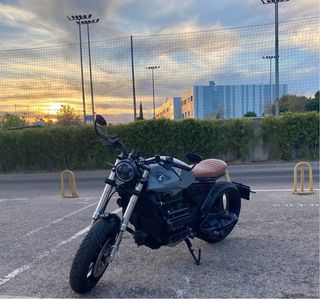 BMW K75 Cafe Racer Gris