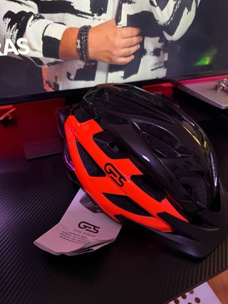 Casco Bici/Patinete Negro/Naranja GS Talla L