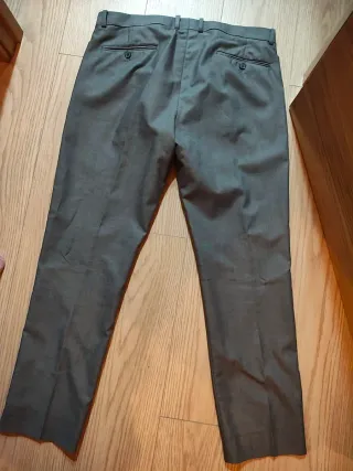 Pantalón de traje gris