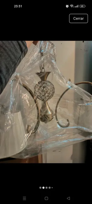 Lámpara de bronce con detalles de cristal