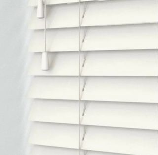 Persiana veneziana PVC effetto legno bianco