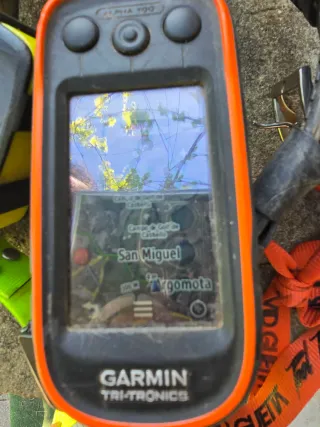 Mando Garmin Alpha 100