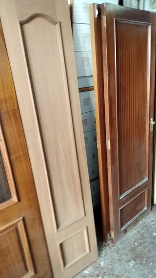 Puertas de madera maciza