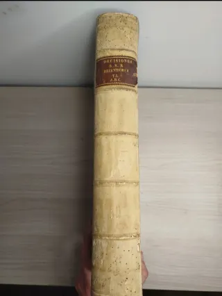 Libro antiguo (1730) Gran tamaño