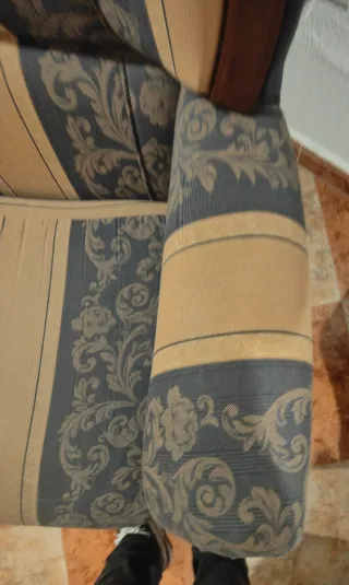 Sofá 3 plazas y 2 sillones a juego