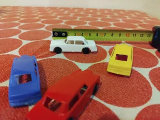 4 Carros Antigos Coleção Miniaturas