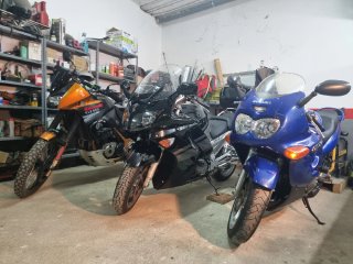 Suzuki GSX600F Azul