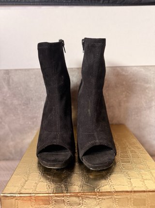 Stivaletti Camoscio Nero Open-Toe