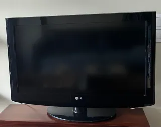Televisor LG32LH2000, de 32 pulgadas Negro