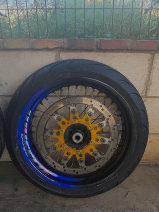 Ruedas Supermotard