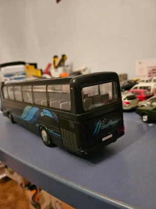 Mercedes O 404 1/43