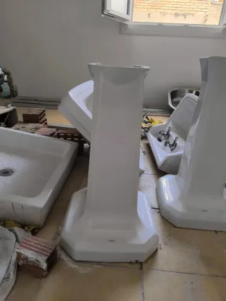 Lavabo con pedestal Roca Vintage Antiguo