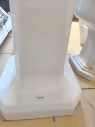 Lavabo con pedestal Roca Vintage Antiguo