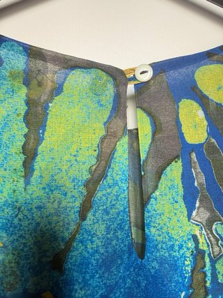 Blusa leggera fantasia astratta