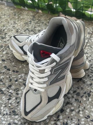 New Balance 9060 Beige/Gris