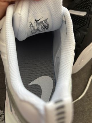 Nike M2K Tekno Zapatillas Blancas y Negras