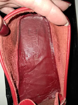Mocassins de pele vermelhos