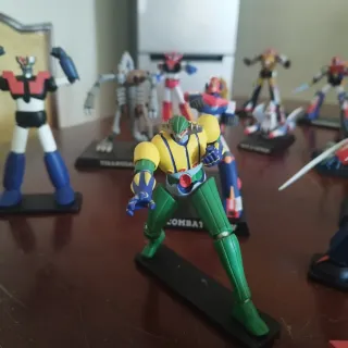 Lotto Action Figure Robot e manga