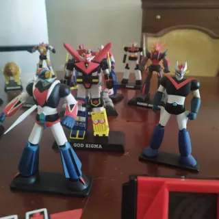 Lotto Action Figure Robot e manga