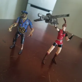 Action Figure Devilman & Resident Evil