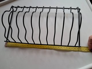 Organizador de pratos em metal preto