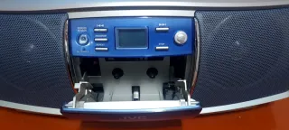 Radio CD Portátil JVC RC-ST1