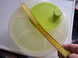 Centrifugadora de salada transparente e verde