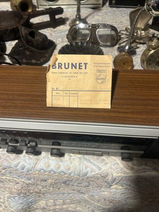 Collezione di oggetti d'antiquariato vari