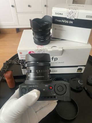 Sigma fp Kit 45mm F2.8 DG DN + 17mm F4 DG DN