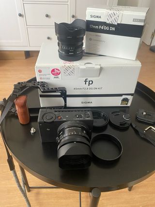 Sigma fp Kit 45mm F2.8 DG DN + 17mm F4 DG DN