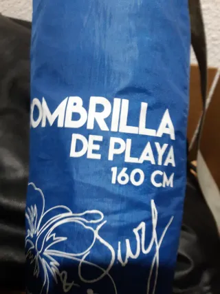Sombrilla de playa azul y blanca 190 centímetros