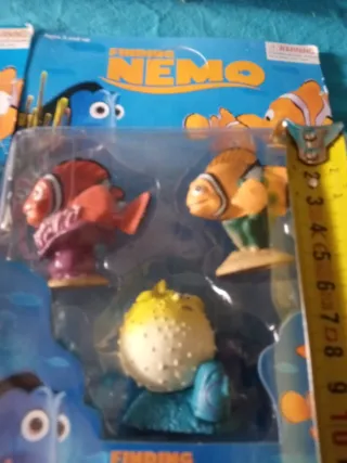 JUEGO DETECTIVES/FIGURAS NEMO/UÑAS POSTIZAS