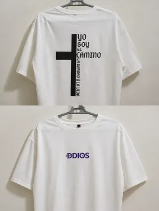 Camiseta Blanca con Diseño Cruz