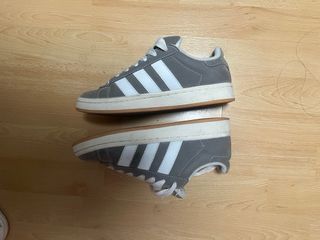 Adidas Campus Zapatillas Grises y Blancas