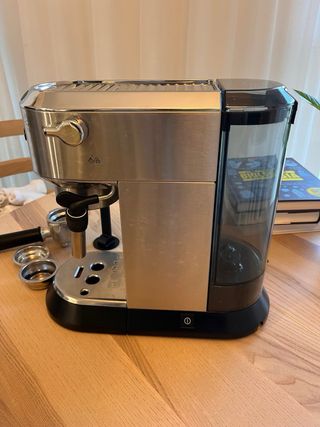 Cafetera Delonghi Dedica
