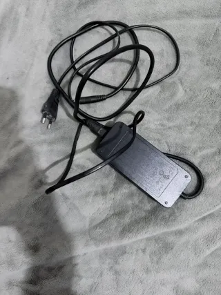 Cargador Batería Eléctrica / Patinete