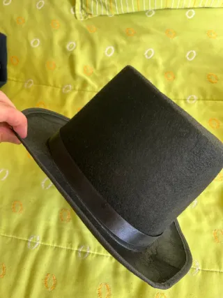 3 Cappelli per Costumi (Nero e Rosso)