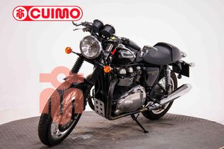 TRIUMPH THRUXTON 900