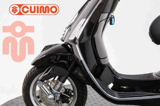 VESPA PRIMAVERA 125