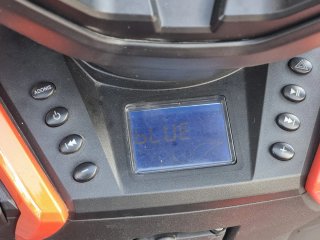 Scooter 125cc Negra y Naranja