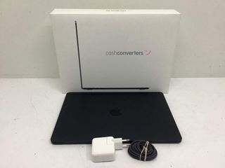 portatil apple apple macbook air m4 10-core 4.4 15 (10gpu) (2025) (a3241)