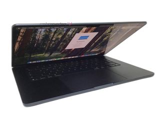 portatil apple apple macbook air m4 10-core 4.4 15 (10gpu) (2025) (a3241)