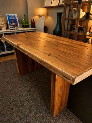 Mesa de comedor artesanal madera maciza
