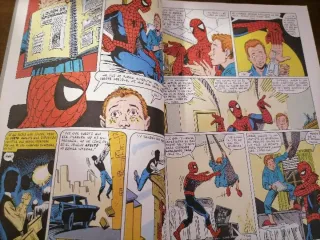 Spider-Man Vol. 1 Comic Book Marvel Planeta