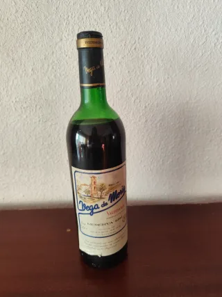 Lote 4 Botellas y Colección (Bomberos, Vintage)