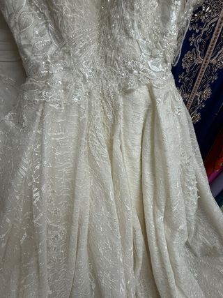 Vestido de Novia Dorado y Blanco