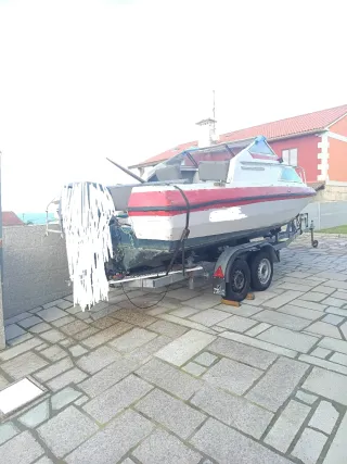 Se vende barco Glastron 5.8m