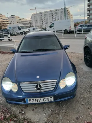 Mercedes-Benz Clase C 2003