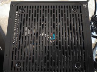 Fuente Alimentación AeroCool Lux 550W Piezas